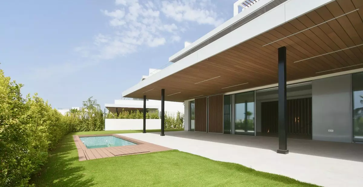 4-bedroom Apartment In Marbella, Spain (205 M²)
