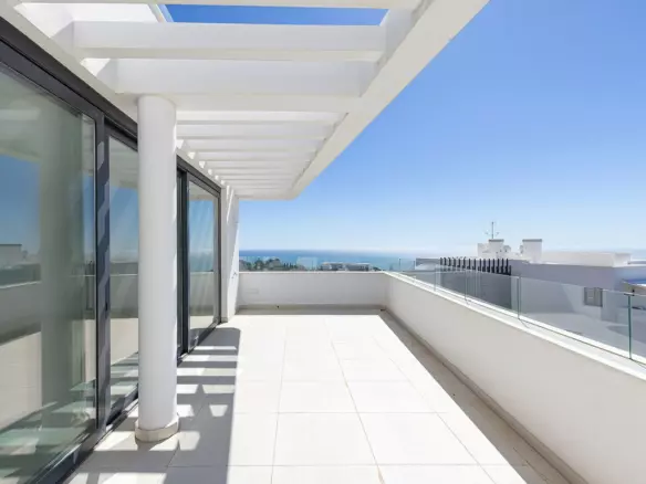 3-bedroom Apartment In Fuengirola, Spain (132 M²)