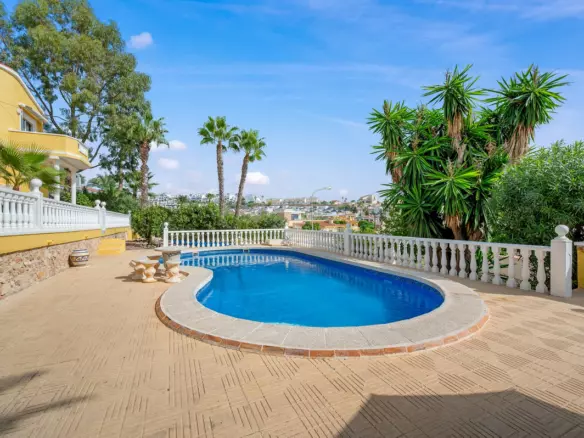 2-bedroom Villa In Rojales, Spain (132 M²)