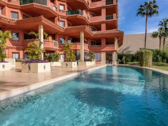 2-bedroom Apartment In Fuengirola, Spain (109 M²)