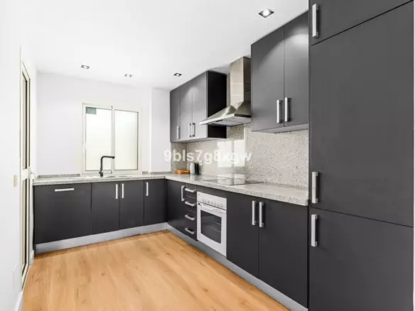 2-bedroom Apartment In Estepona, Spain (96 M²)