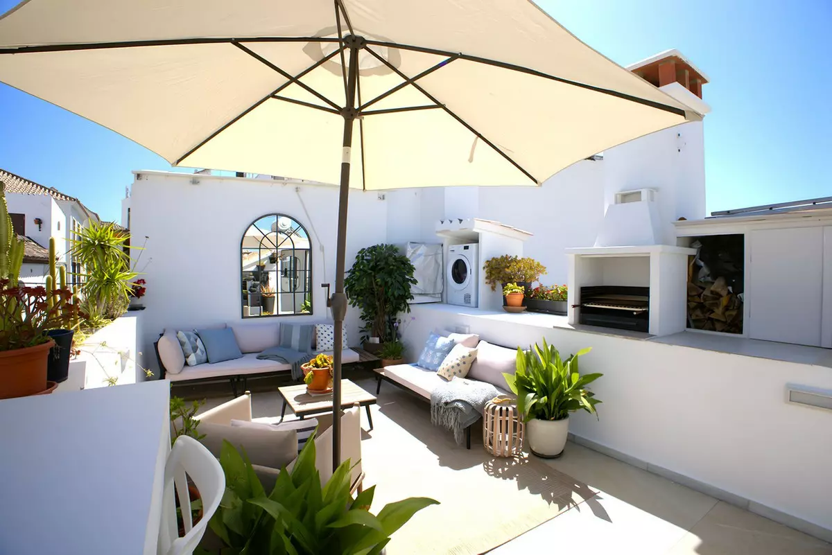 2-bedroom Apartment In Estepona, Spain (93 M²)