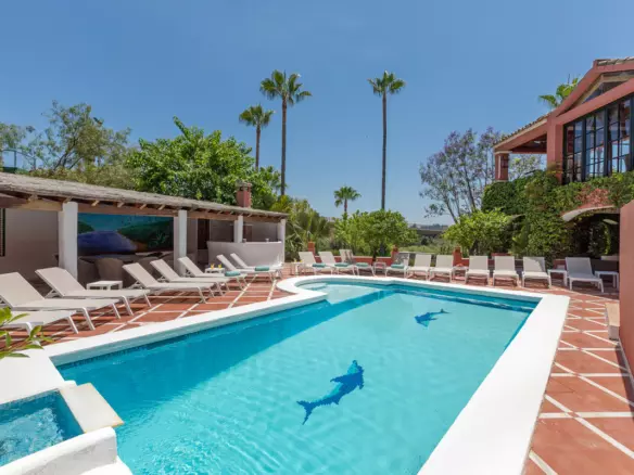 12-bedroom Villa In Benahavis, Spain (1.058 M²)