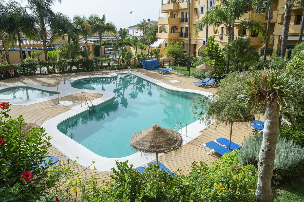 2-bedroom Apartment In Marbella, Spain (136 M²)