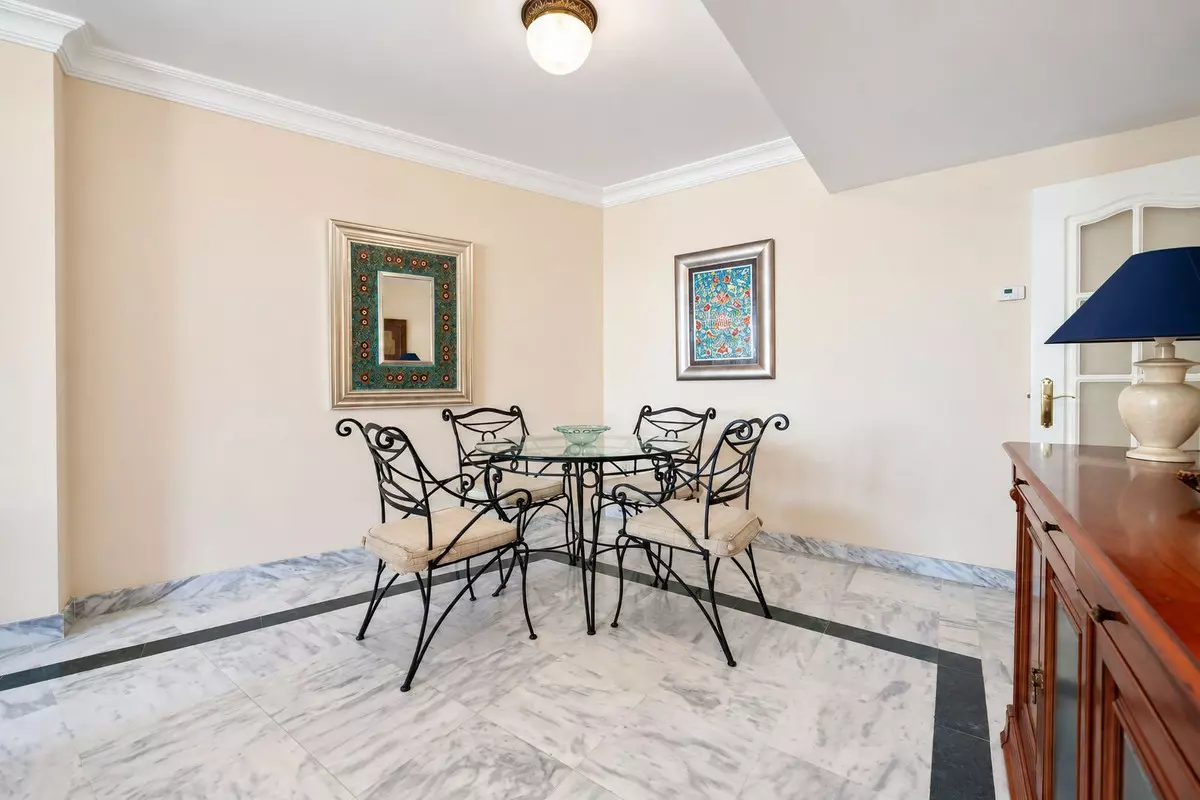 2-bedroom Apartment In Marbella, Spain (116 M²)