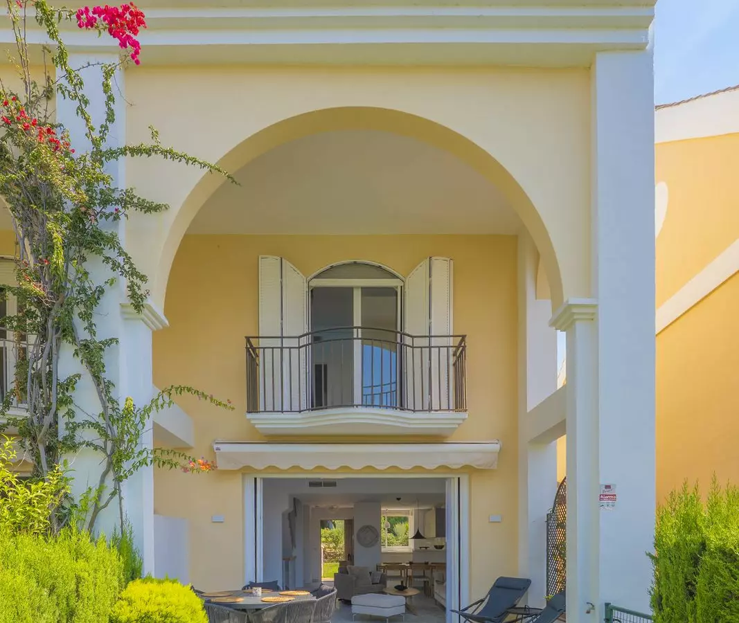 3-bedroom Villa In Marbella, Spain (174 M²)