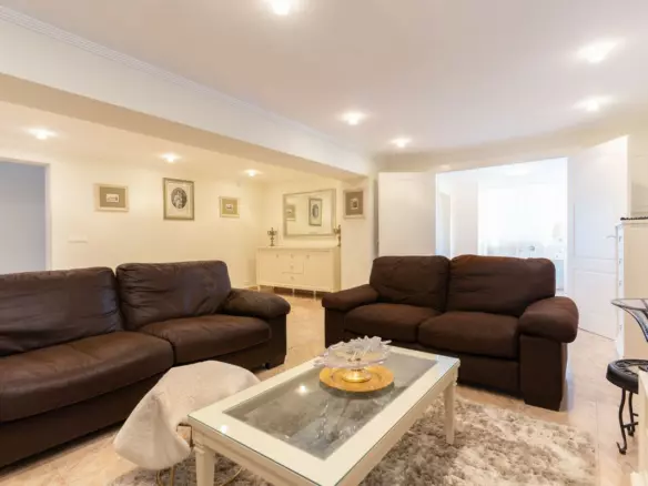 7-bedroom Villa In Orihuela, Spain (312 M²)