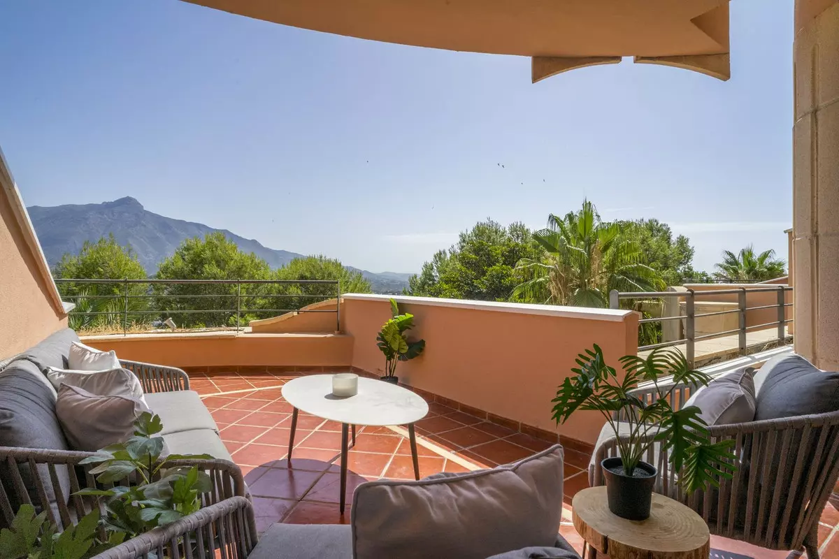 2-bedroom Apartment In Marbella, Spain (113 M²)