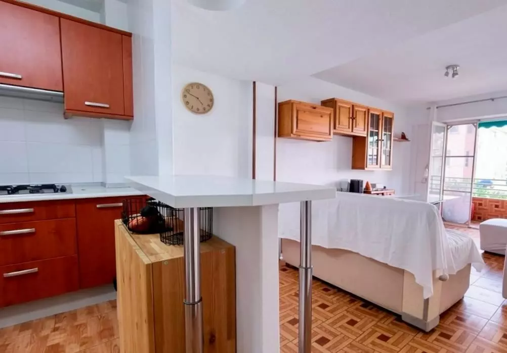 3-bedroom Apartment In Alicante, Spain (96 M²)