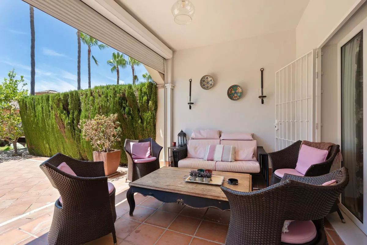 3-bedroom Town House In Marbella, Spain (252 M²)