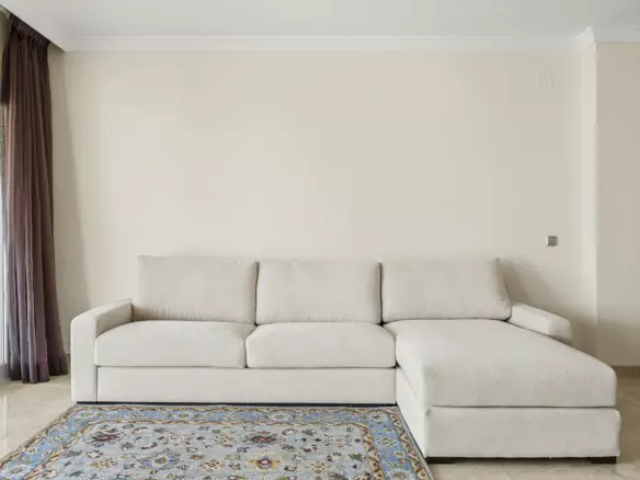 2-bedroom Apartment In Estepona, Spain (155 M²)