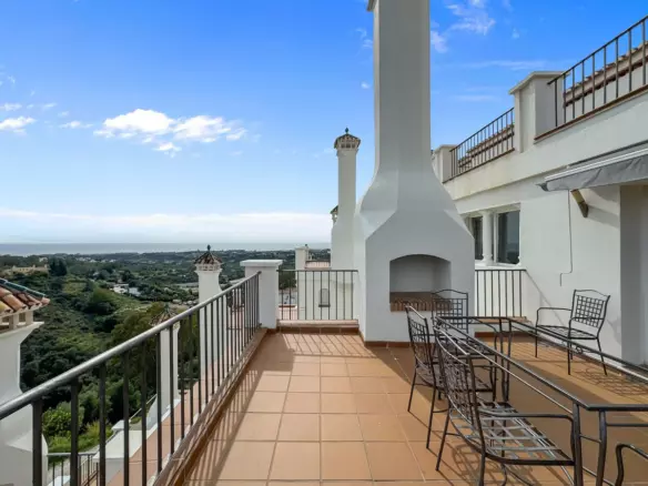 2-bedroom Apartment In Estepona, Spain (104 M²)