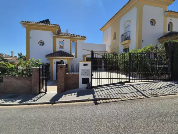 4-bedroom Villa In Mijas, Spain (185 M²)