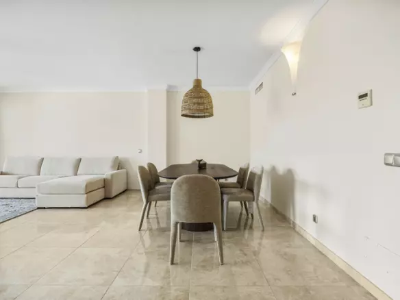 2-bedroom Apartment In Estepona, Spain (155 M²)