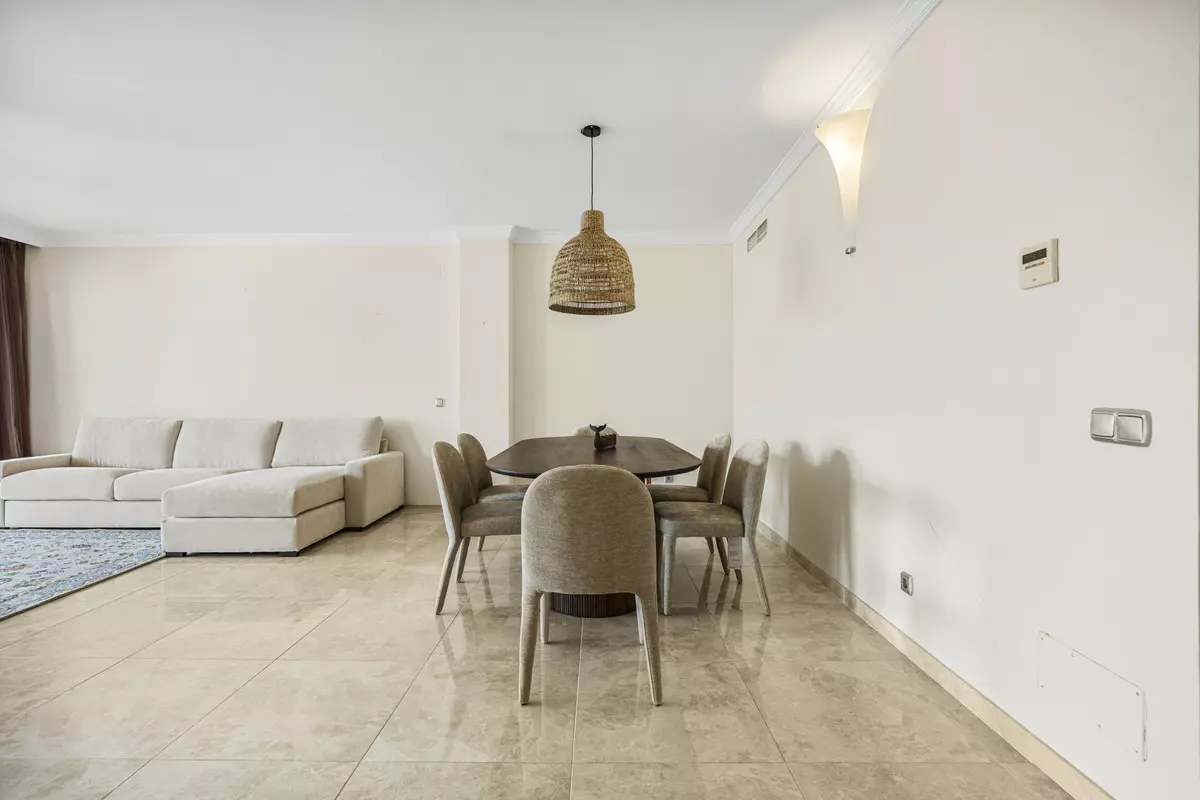 2-bedroom Apartment In Estepona, Spain (155 M²)