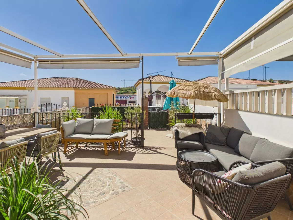 3-bedroom Town House In Estepona, Spain (122 M²)