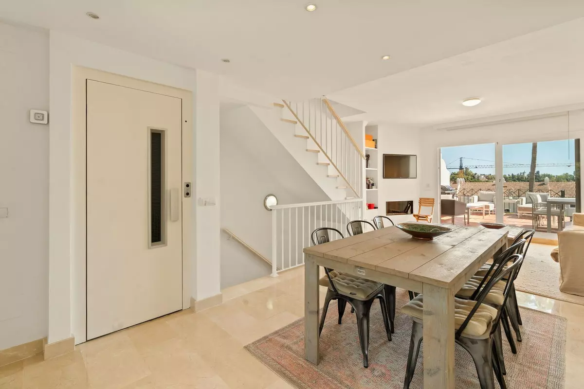 3-bedroom Town House In Estepona, Spain (165 M²)