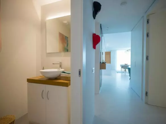 3-bedroom Apartment In Marbella, Spain (130 M²)