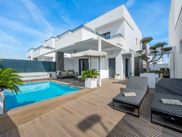 3-bedroom Villa In Orihuela, Spain (119 M²)