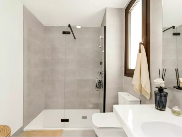 3-bedroom Apartment In Estepona, Spain (123 M²)