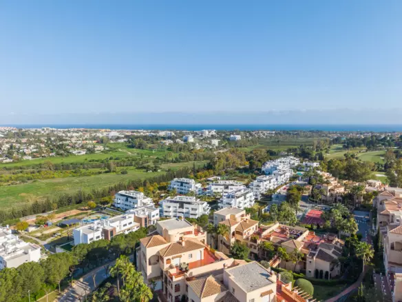 2-bedroom Apartment In Estepona, Spain (100 M²)