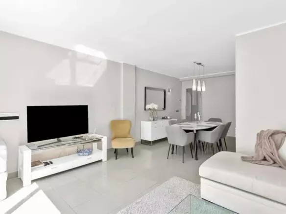 3-bedroom Apartment In Estepona, Spain (115 M²)