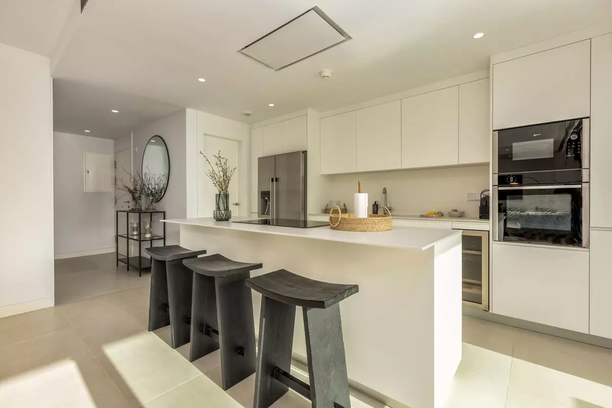 3-bedroom Apartment In Fuengirola, Spain (145 M²)