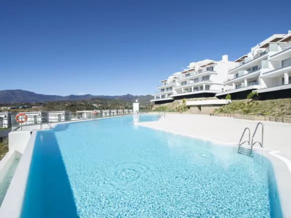 2-bedroom Apartment In Estepona, Spain (75 M²)