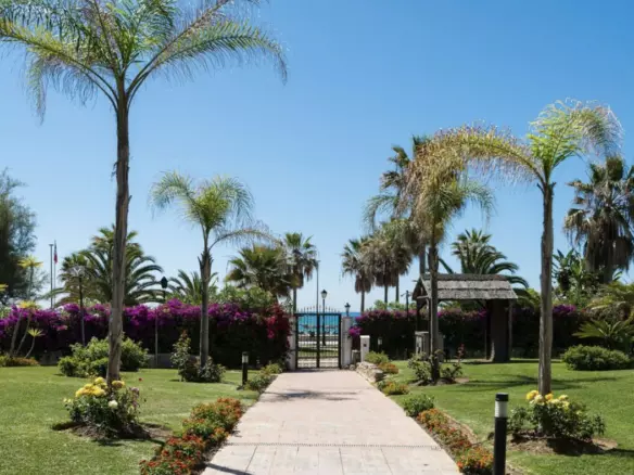 1-bedroom Apartment In Marbella, Spain (95 M²)