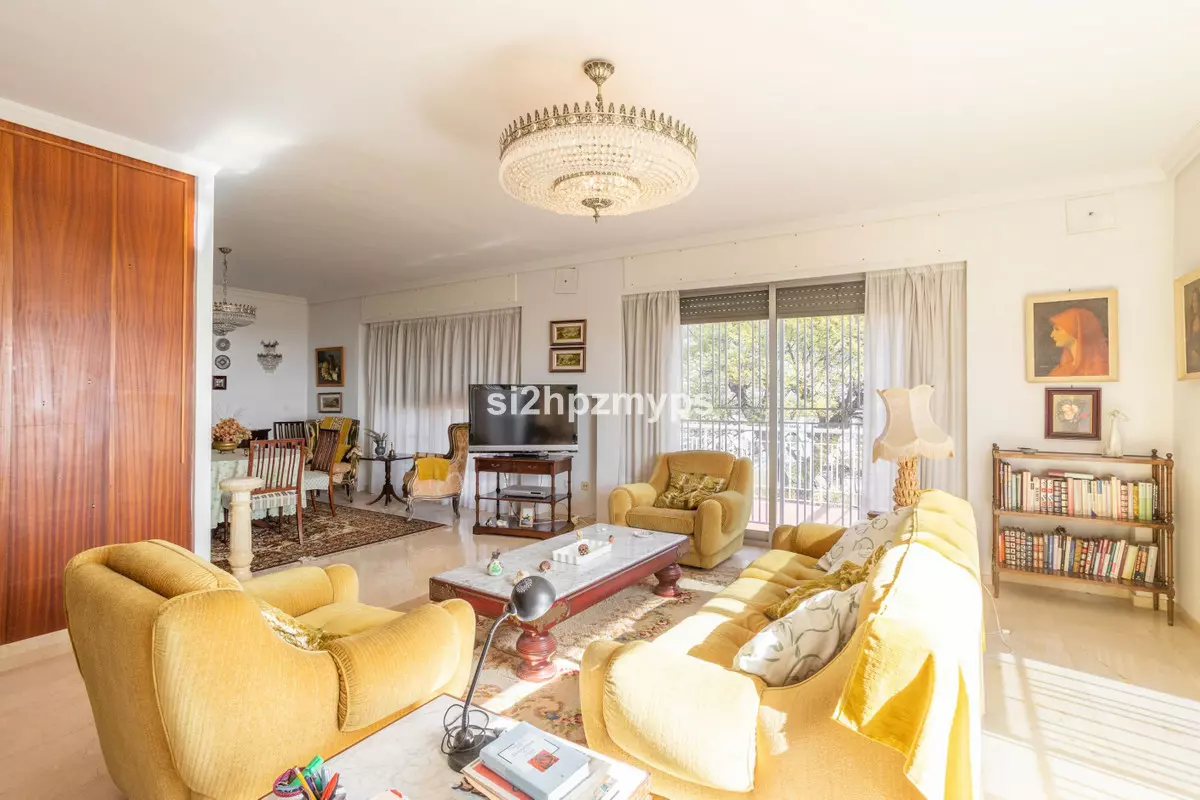 6-bedroom Villa In Nerja, Spain (314 M²)