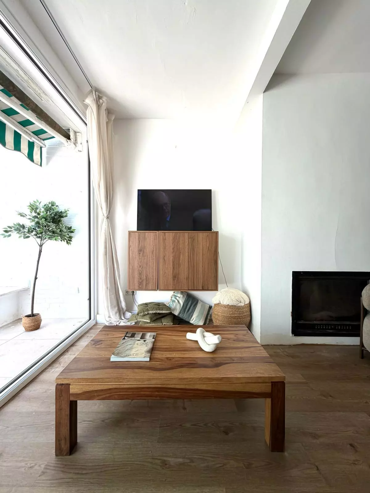 ShowFeedImage-ba218c 2-bedroom Apartment In Marbella, Spain (104 M²)