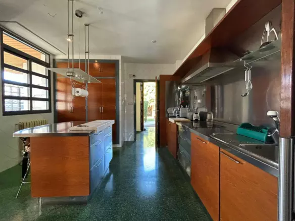 4-bedroom Villa In Orihuela, Spain (403 M²)