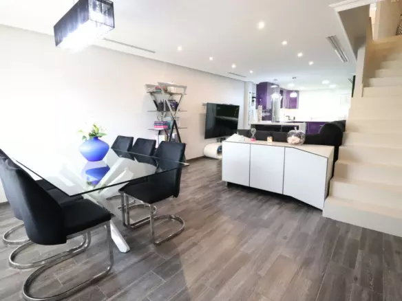 3-bedroom Town House In Redovan, Spain (241 M²)