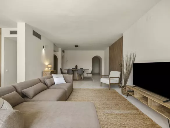3-bedroom Apartment In Estepona, Spain (298 M²)