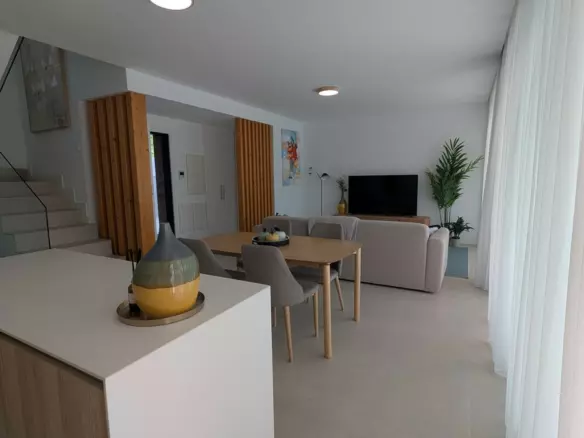 3-bedroom Villa In Estepona, Spain (153 M²)