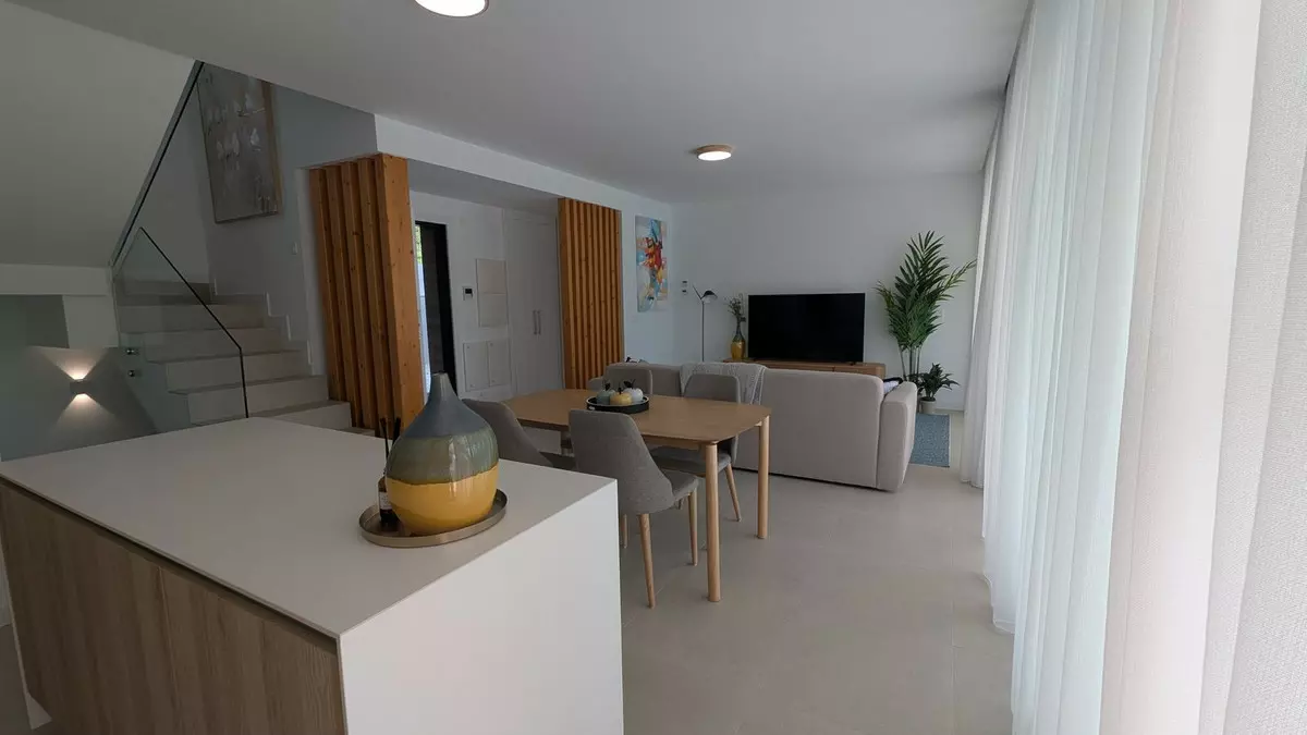 3-bedroom Villa In Estepona, Spain (153 M²)