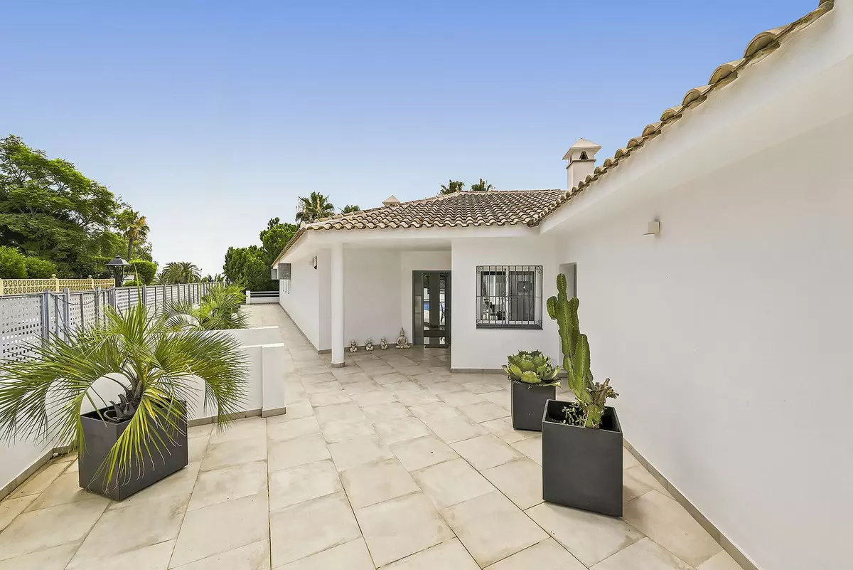 5-bedroom Villa In Mijas, Spain (454 M²)