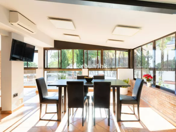 5-bedroom Villa In Torremolinos, Spain (288 M²)