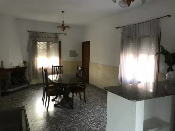 2-bedroom Villa In Redovan, Spain (319 M²)