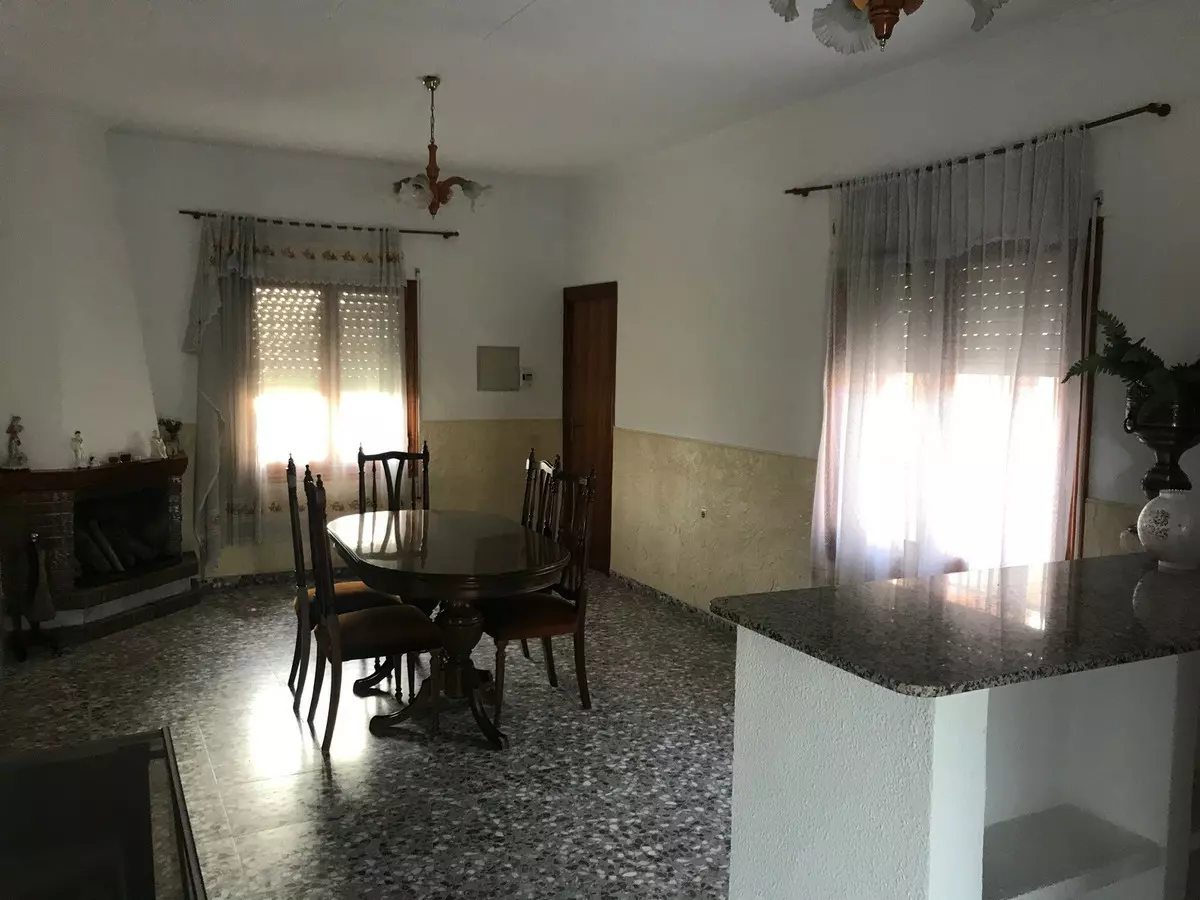 2-bedroom Villa In Redovan, Spain (319 M²)
