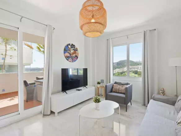 2-bedroom Apartment In Estepona, Spain (86 M²)