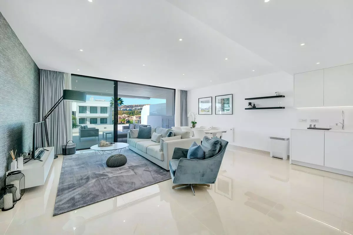 2-bedroom Apartment In Estepona, Spain (91 M²)