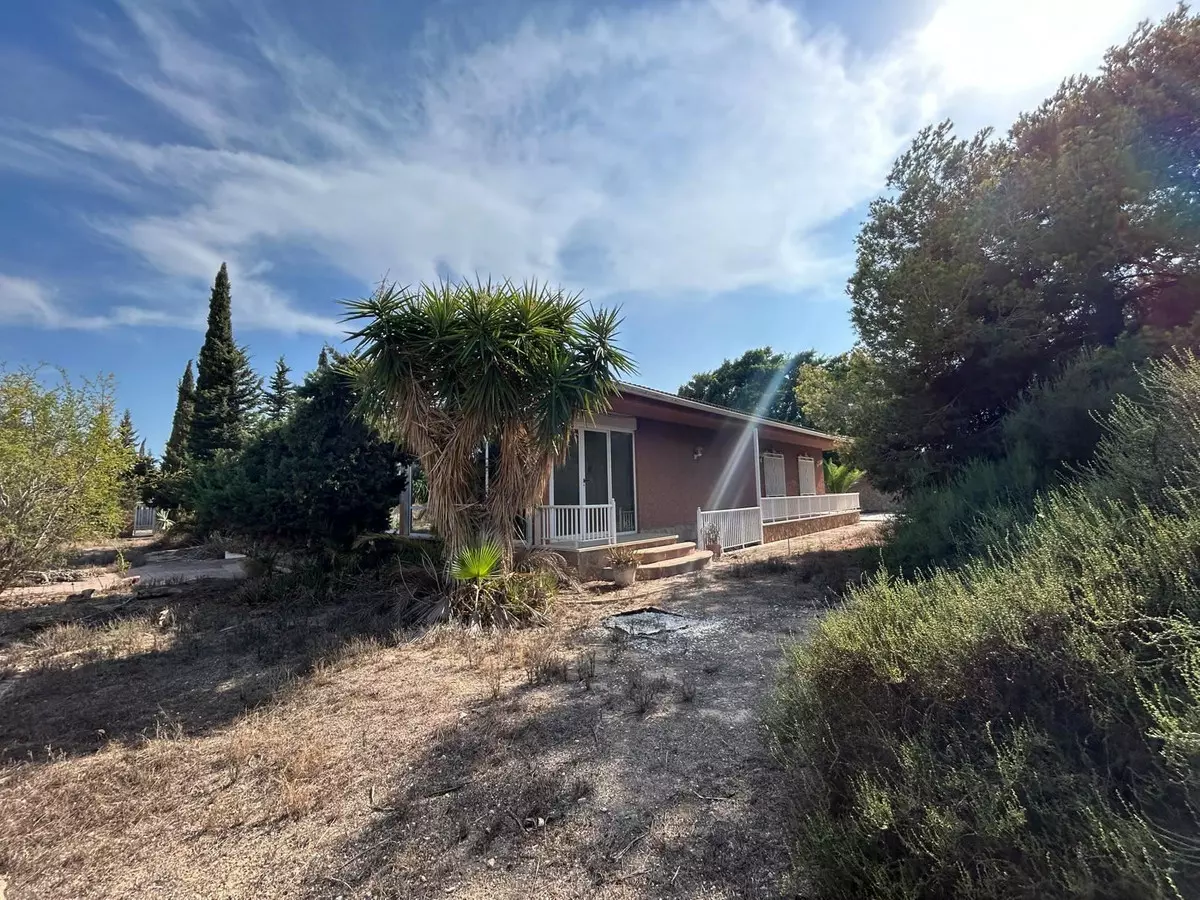 6-bedroom Villa In San Fulgencio, Spain (390 M²)