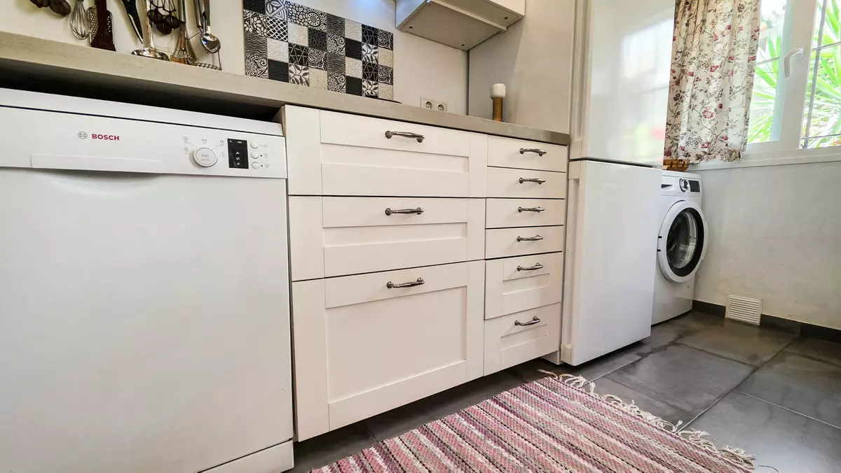 2-bedroom Town House In Manilva, Spain (64 M²)