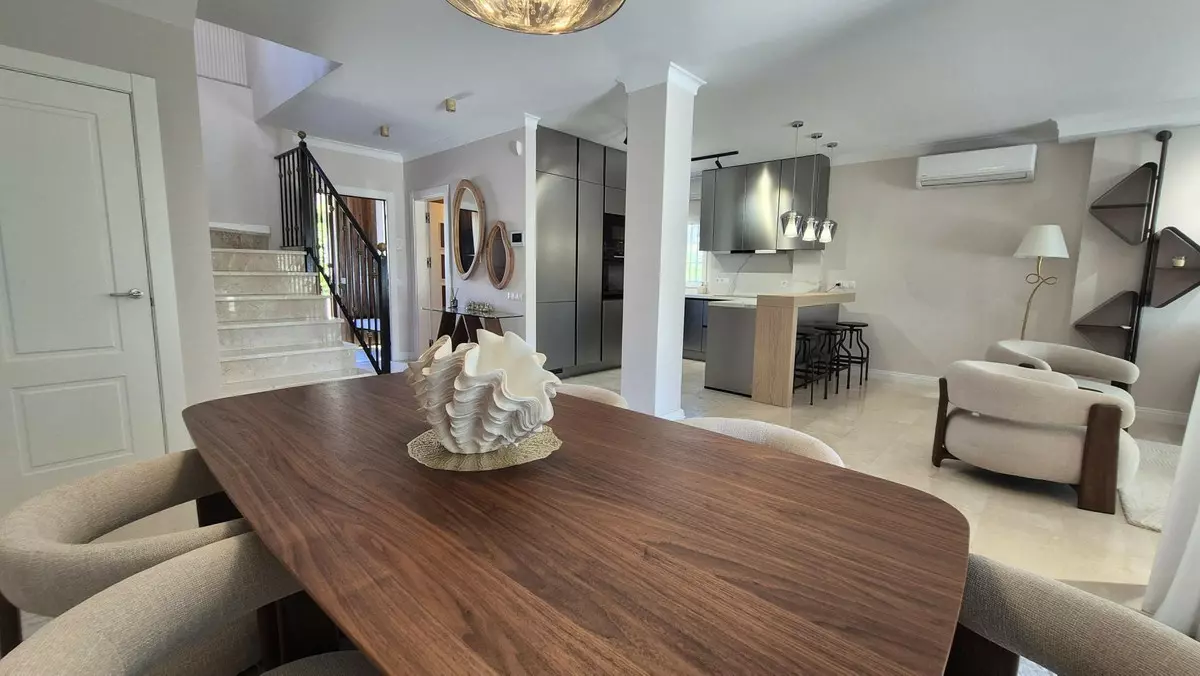 4-bedroom Villa In Mijas, Spain (185 M²)