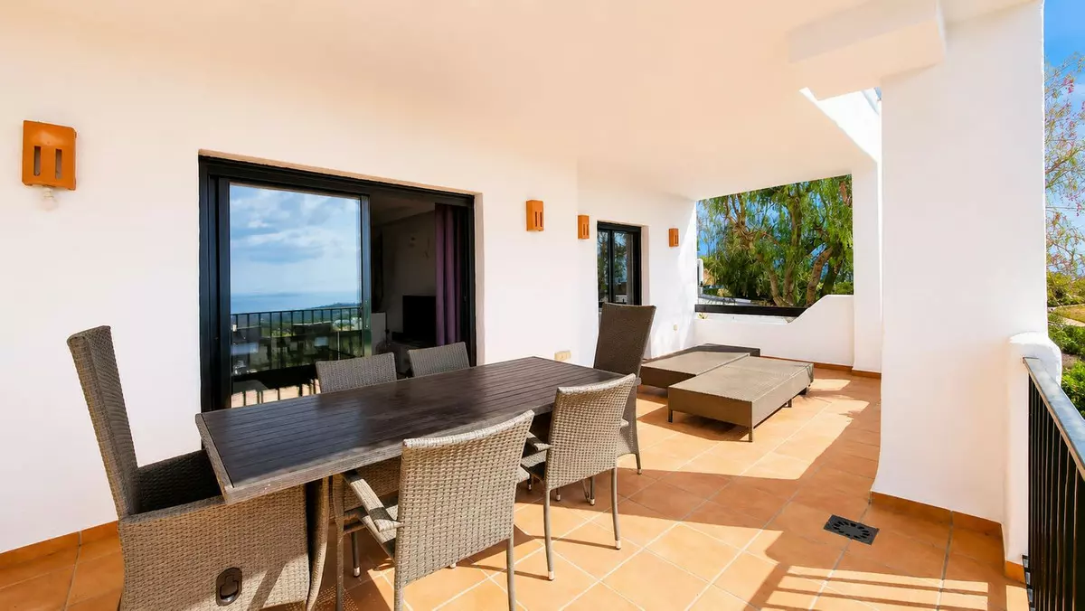 2-bedroom Apartment In Casares, Spain (109 M²)