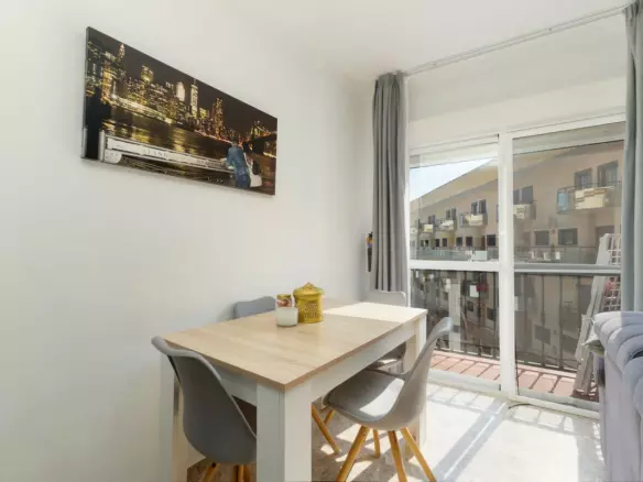 1-bedroom Apartment In Torremolinos, Spain (61 M²)