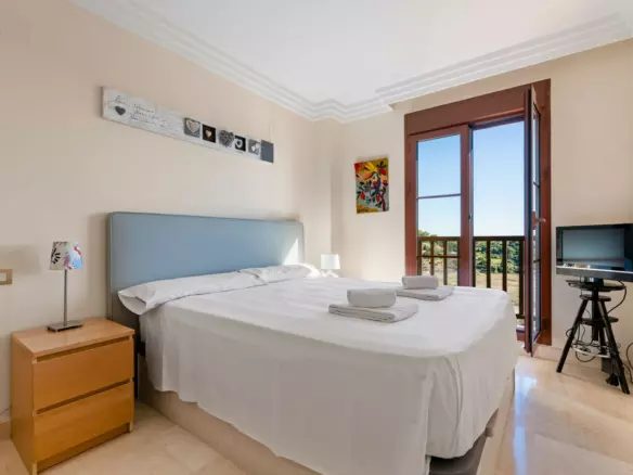 2-bedroom Apartment In Estepona, Spain (158 M²)