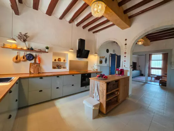 6-bedroom Country House In Elche, Spain (738 M²)