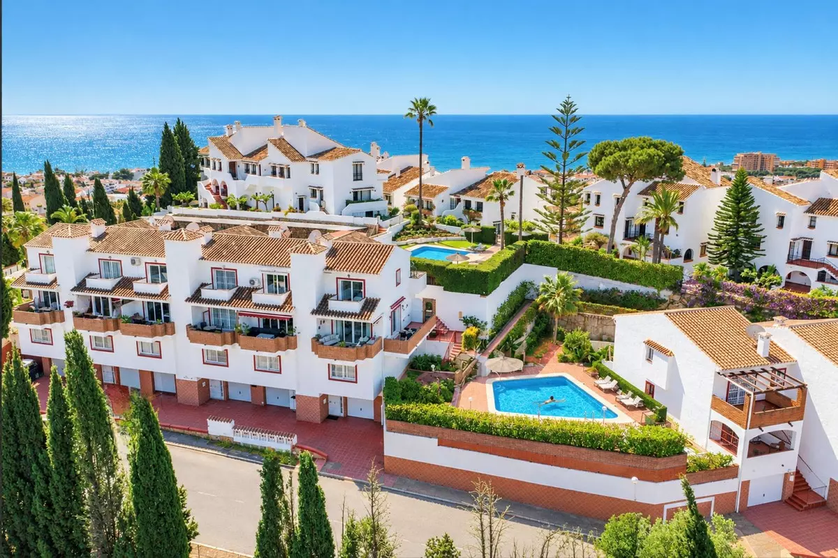 3-bedroom Town House In Mijas, Spain (216 M²)